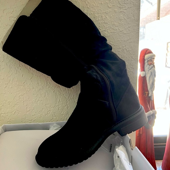 Black suede boots size 7 - Picture 1 of 3